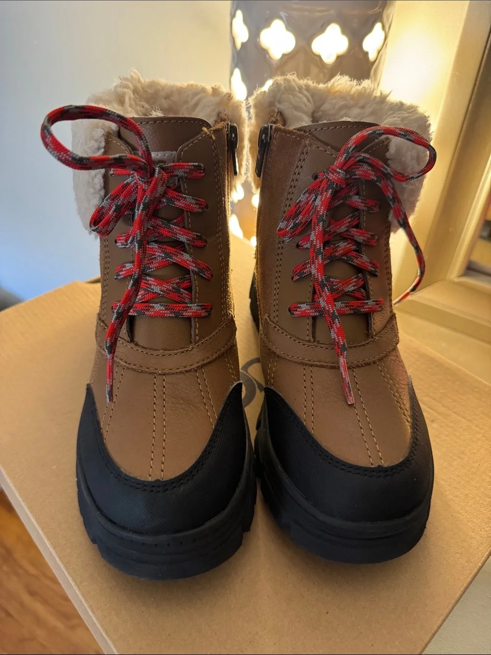 UGG Kids Brown & Black Lace-Up Fur-Trim Snow Boots with Red Plaid Laces